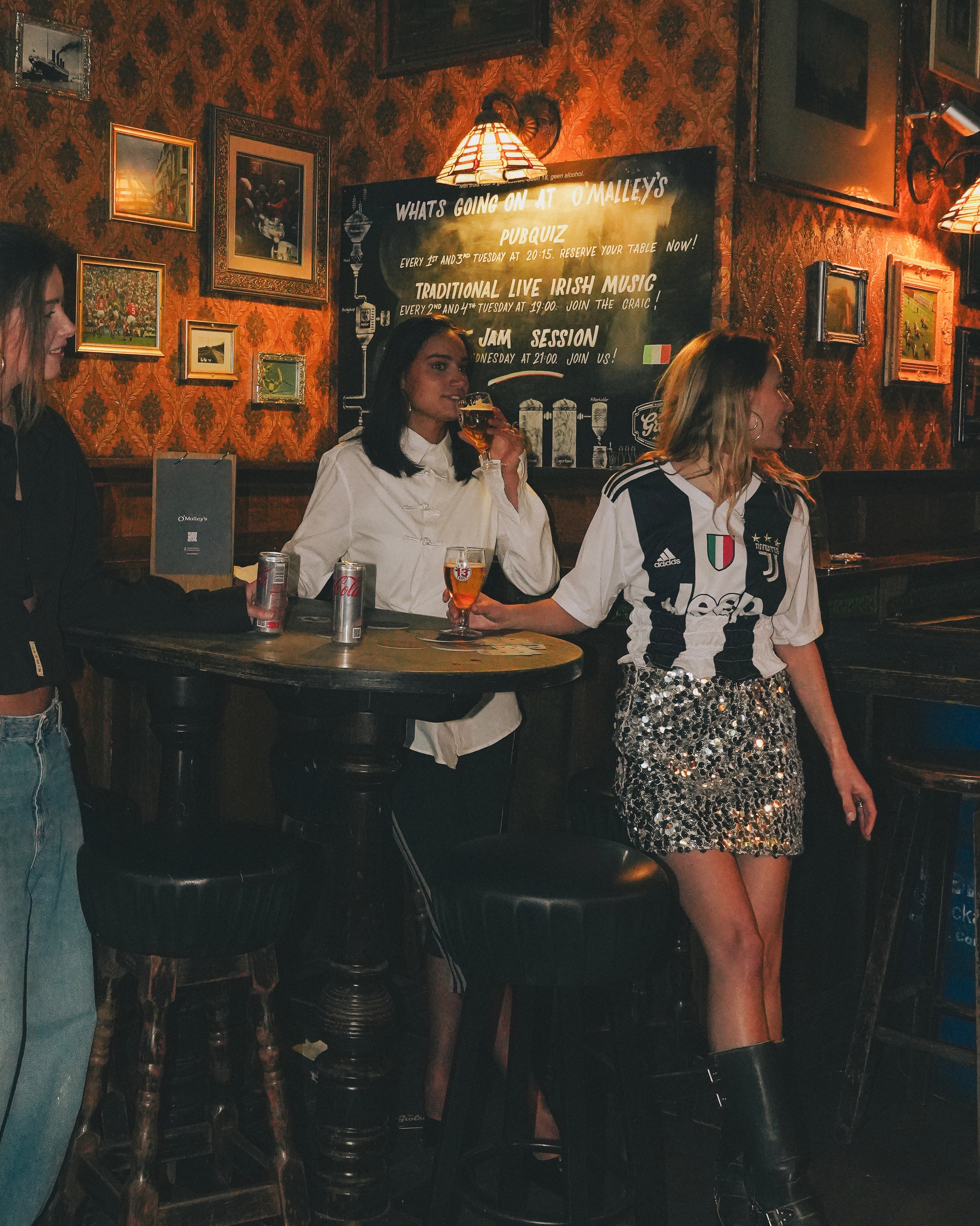 Sporty shirt black/white