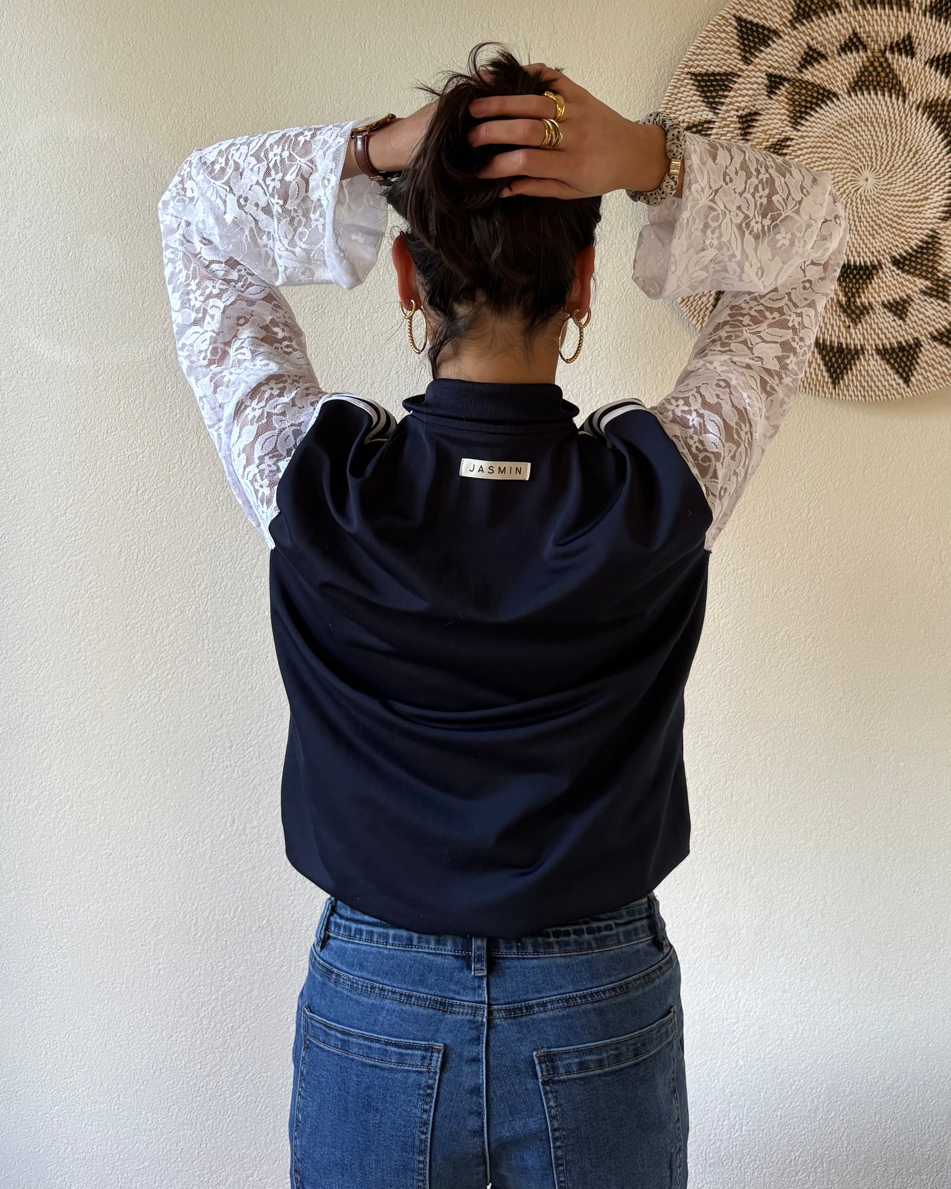 Adidas lace navy 4.2