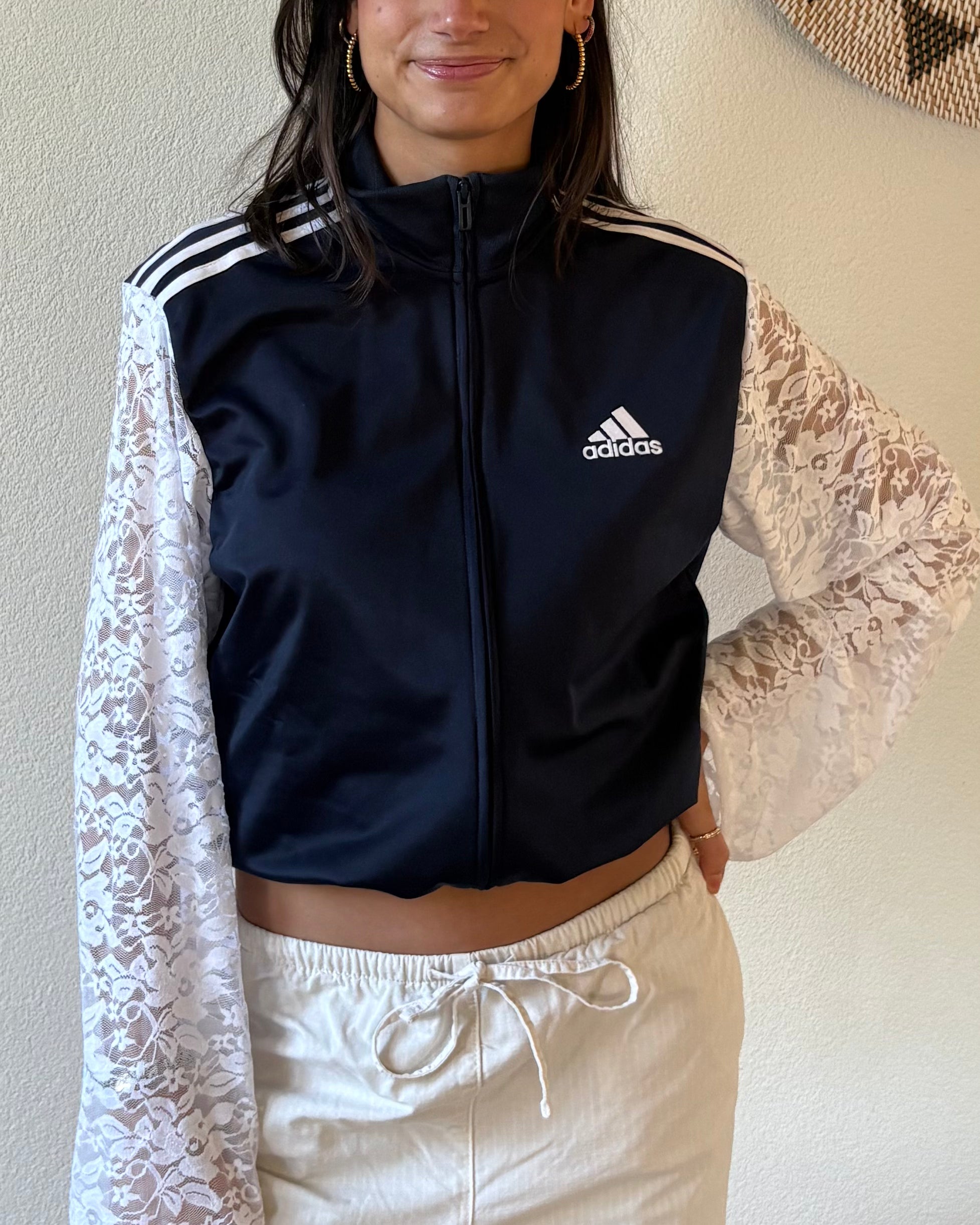 Adidas lace navy 4.4